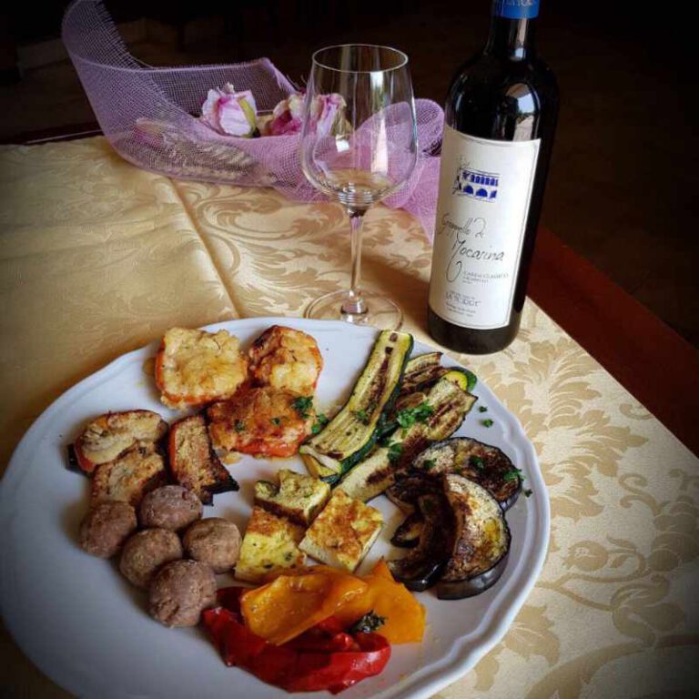 Antipasto di verdure grigliate e polpette